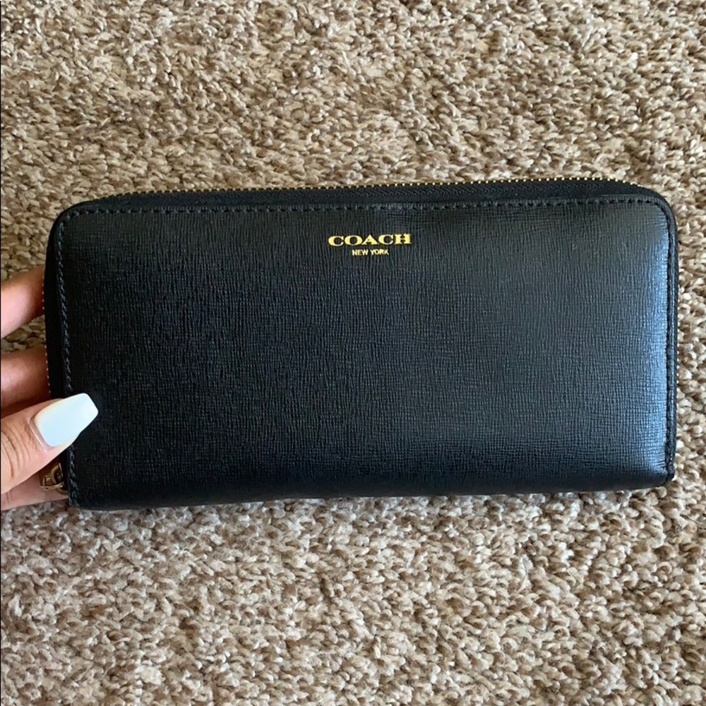 Coach Accordian Zip Wallet